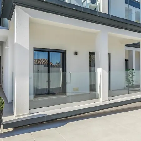 Correeira Luxury Residence T2 B - Albufeira, Pools, Wifi, Bbq, Beach Lägenhet *