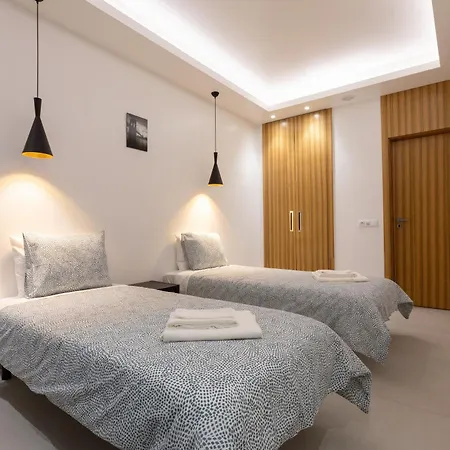 Correeira Luxury Residence T2 B - Albufeira, Pools, Wifi, Bbq, Beach Lägenhet